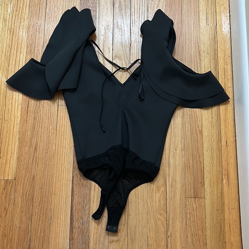 Guess By Marciano Black Alexa Cold Shoulder Bodysuit -Size S- Like New - Picture 2 of 6